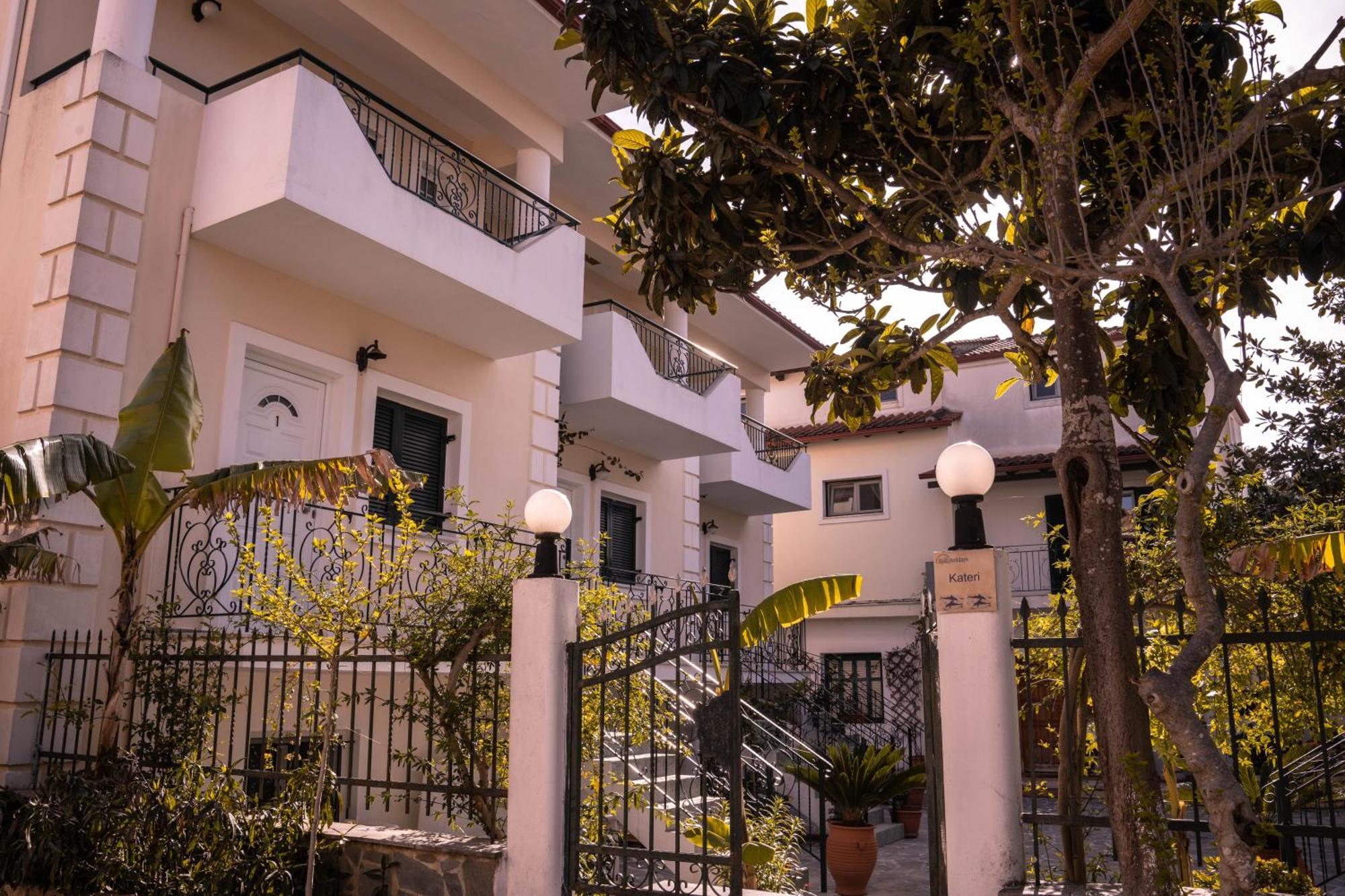 Chrisanthi Apartments Syvota Exterior photo