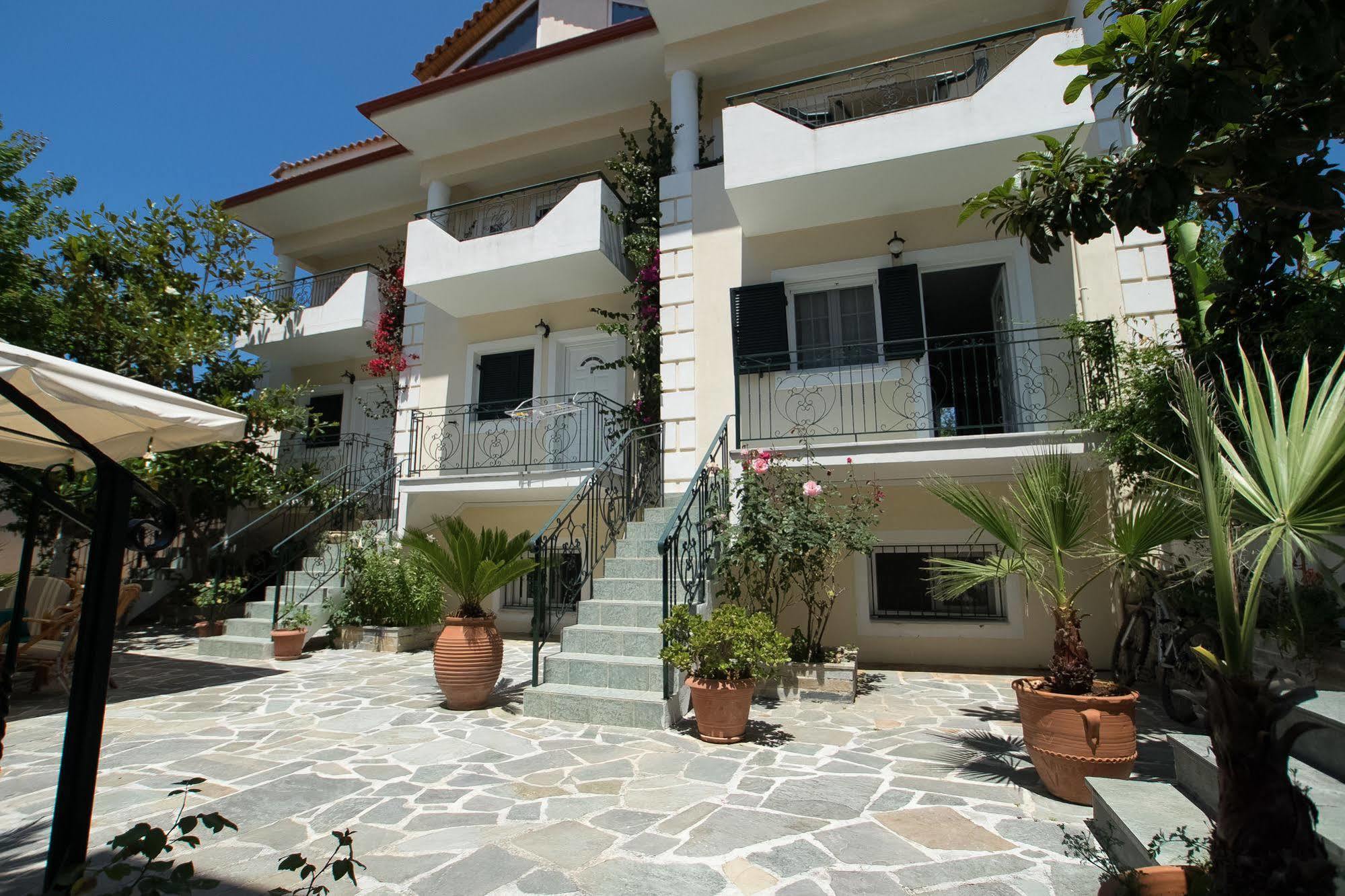 Chrisanthi Apartments Syvota Exterior photo